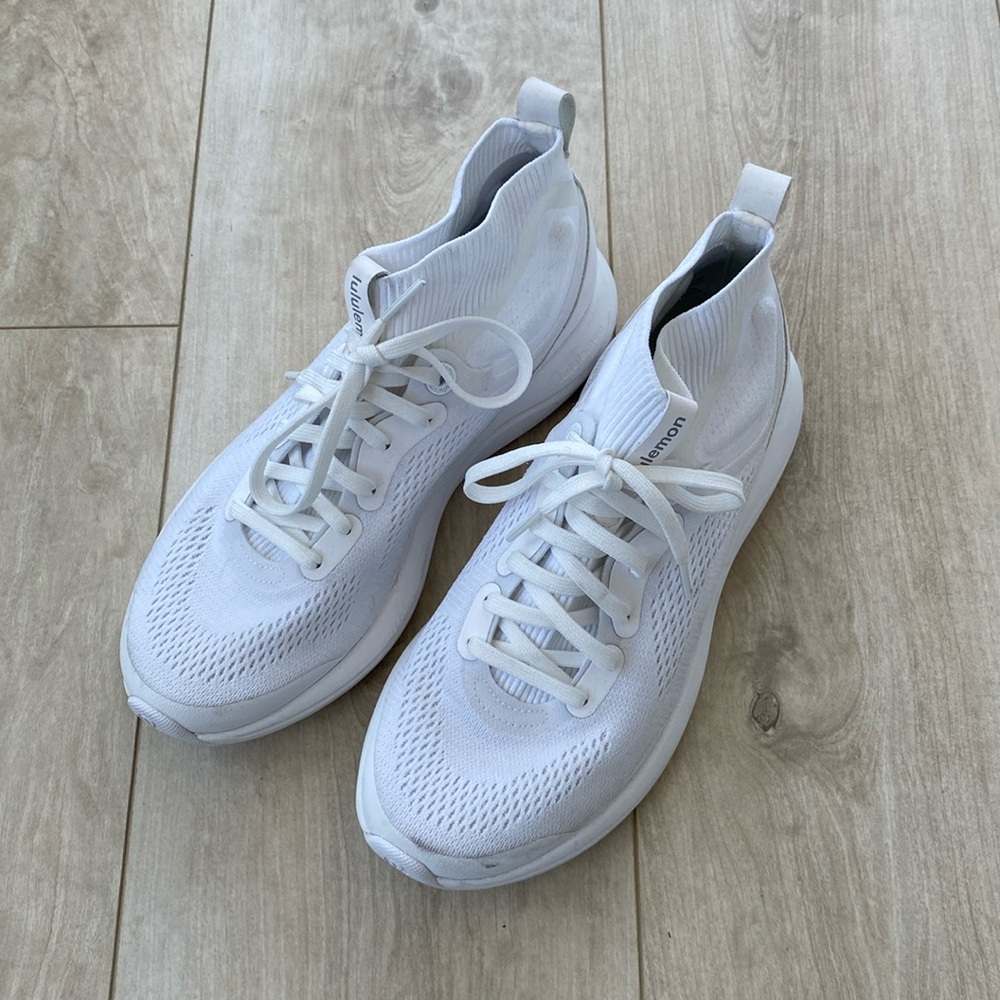 Lululemon Chargefeel Mid Workout Shoes White 7.5
